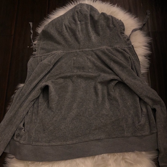 Sweater/jacket - Picture 3 of 3